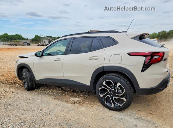 KL77LJEP6TC058938 2026 CHEVROLET TRAX Cream უკანა მარცხენა