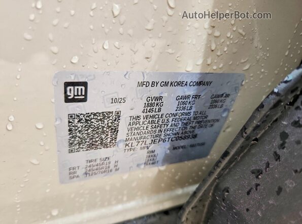 KL77LJEP6TC058938 2026 CHEVROLET TRAX Cream VIN კოდის სტიკერის ხედი