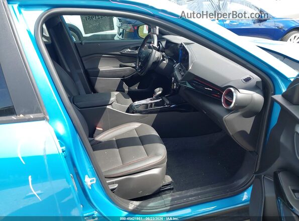 KL77LJEP7SC048367 2025 CHEVROLET TRAX Blue Вид салону спереду