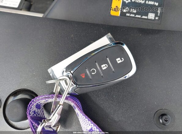 KL77LJEP7SC048367 2025 CHEVROLET TRAX Blue Вид панелі приладів