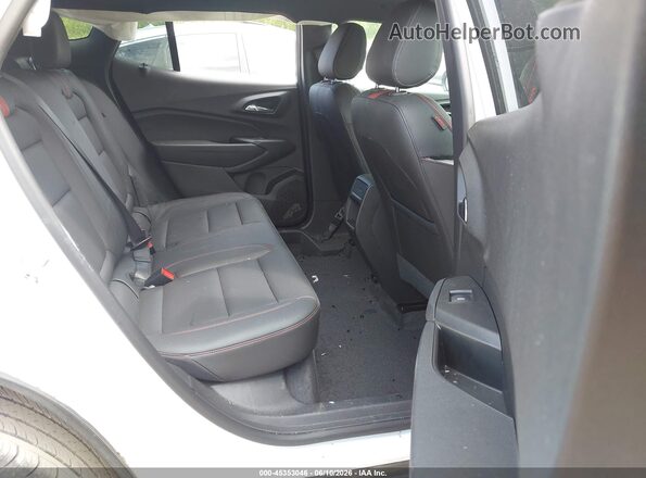 KL77LJEP8SC128549 2025 CHEVROLET TRAX White VIN sticker view