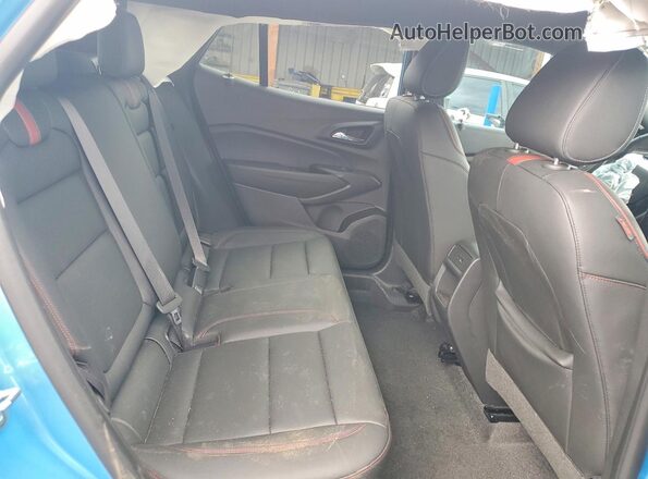 KL77LJEP8TC022717 2026 CHEVROLET TRAX Blue Вид задньої частини салону