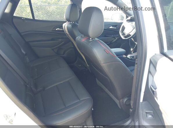 KL77LJEPXSC077541 2025 CHEVROLET TRAX White VIN კოდის სტიკერის ხედი