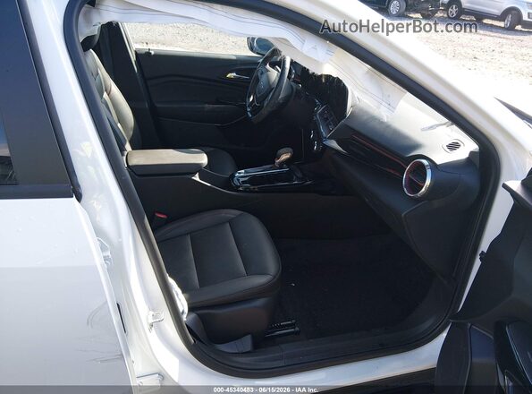 KL77LJEPXSC157213 2025 CHEVROLET TRAX White Սալոնի դիմացի տեսք