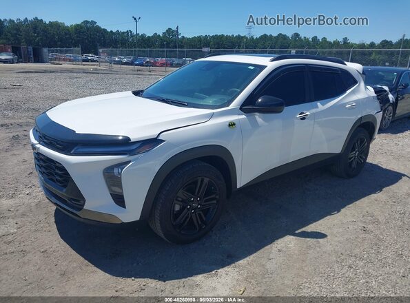 KL77LKE22RC204724 2024 CHEVROLET TRAX White Առջևի ձախ երեք քառորդ տեսարան