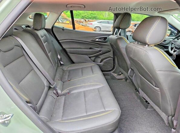KL77LKE22RC211804 2024 CHEVROLET TRAX Green Հետևի նստատեղերի տեսք