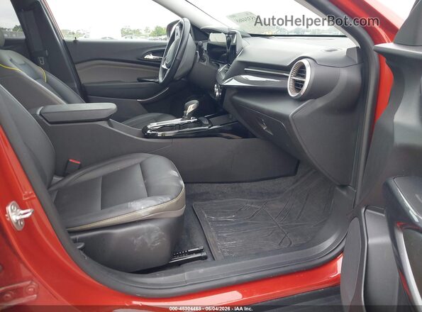 KL77LKE22RC214945 2024 CHEVROLET TRAX Orange Вид салону спереду
