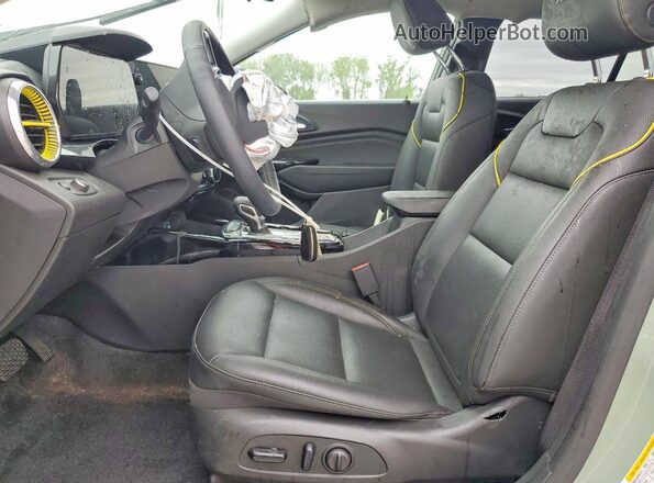KL77LKE23RC164282 2024 CHEVROLET TRAX Green Սալոնի դիմացի տեսք