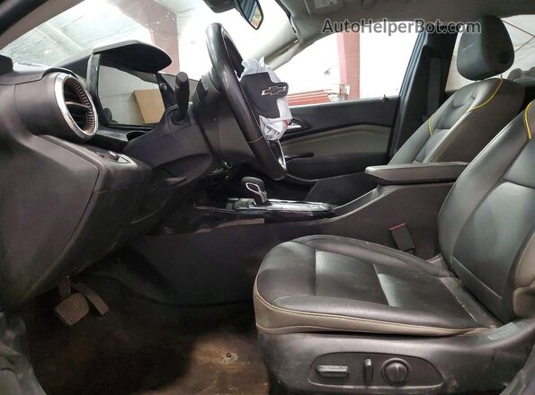 KL77LKE26RC221395 2024 CHEVROLET TRAX Черный Вид салона спереди