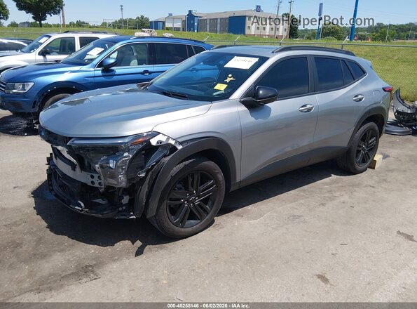 KL77LKE27RC190738 2024 CHEVROLET TRAX Silver Front left