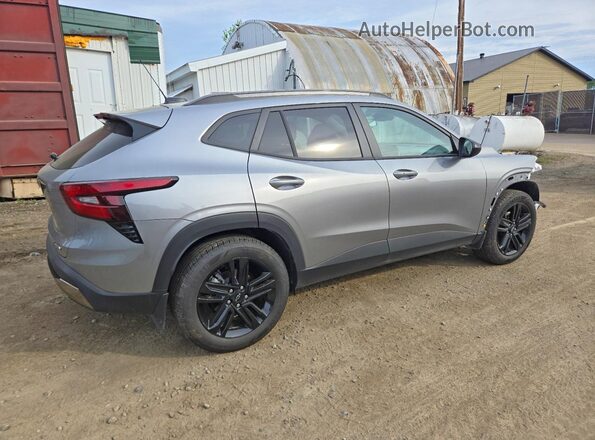 KL77LKE2XSC311302 2025 CHEVROLET TRAX Gray 