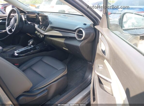 KL77LKEP0SC305049 2025 CHEVROLET TRAX Gray Вид салону спереду