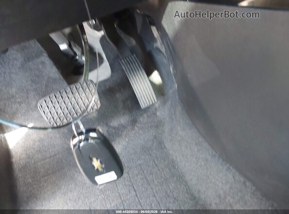 KL77LKEP0SC305049 2025 CHEVROLET TRAX Gray Вид панелі приладів