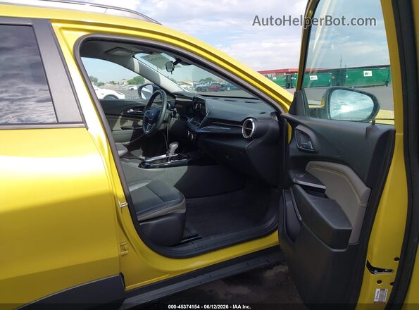 KL77LKEP1SC045065 2025 CHEVROLET TRAX Yellow Front interior view