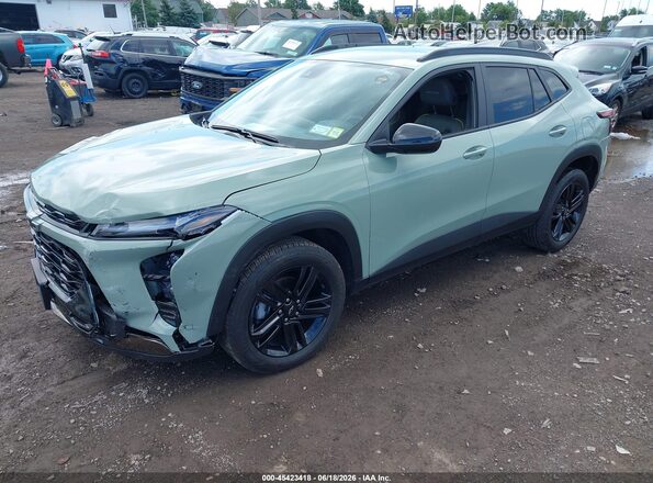 KL77LKEP1SC155940 2025 CHEVROLET TRAX Green Vista tres cuartos delantera izquierda