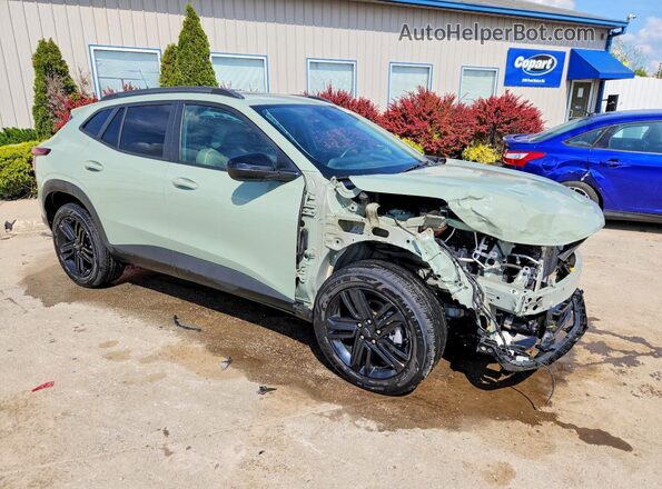 KL77LKEP2SC184248 2025 CHEVROLET TRAX Green Przód prawy