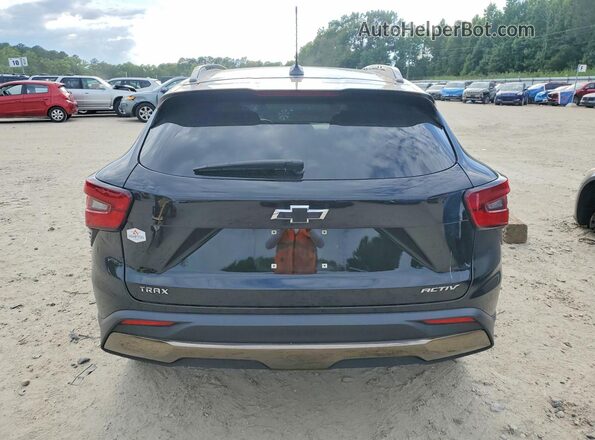 KL77LKEP2SC201257 2025 CHEVROLET TRAX Черный Вид сзади