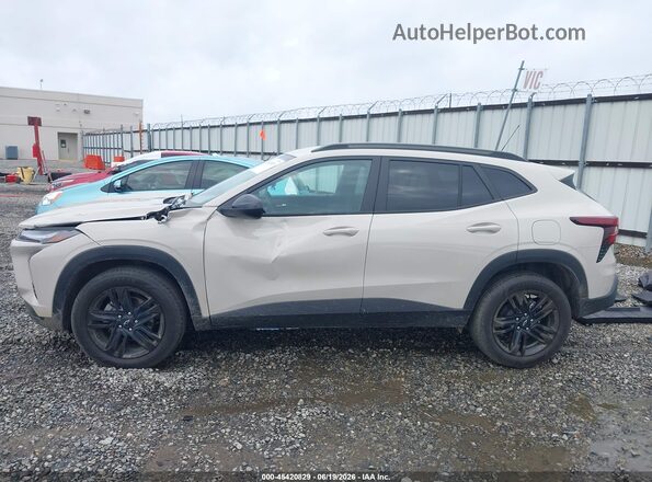 KL77LKEP2TC062524 2026 CHEVROLET TRAX Tan სალონის 360-გრადუსიანი ხედი