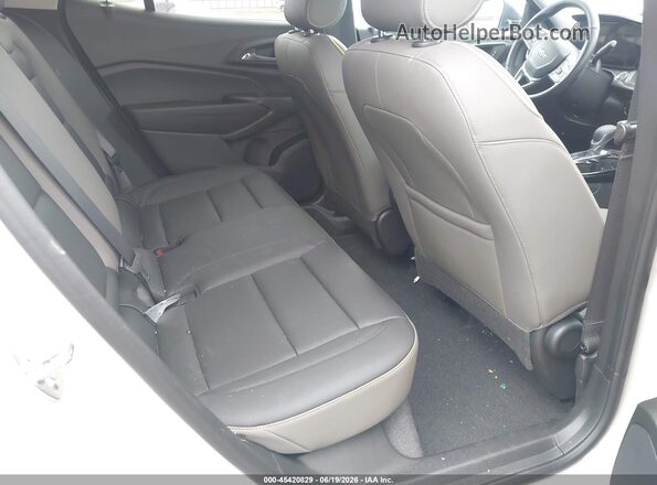 KL77LKEP2TC062524 2026 CHEVROLET TRAX Tan VIN კოდის სტიკერის ხედი