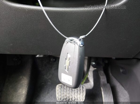 KL77LKEP2TC128229 2026 CHEVROLET TRAX Green Առջևի վահանակի տեսք
