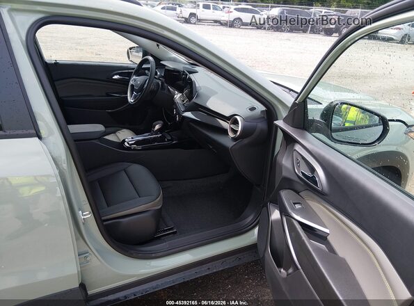 KL77LKEP2TC128229 2026 CHEVROLET TRAX Green Սալոնի դիմացի տեսք