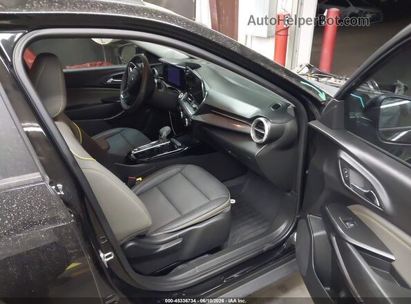 KL77LKEP3SC017526 2025 CHEVROLET TRAX Black Սալոնի դիմացի տեսք