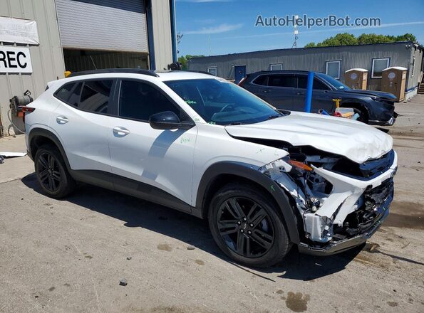 KL77LKEP3SC023746 2025 CHEVROLET TRAX White Delantero derecho