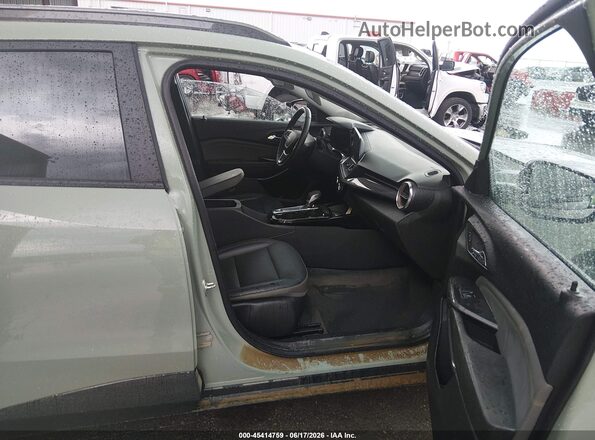 KL77LKEP3SC086491 2025 CHEVROLET TRAX Green Вид салону спереду