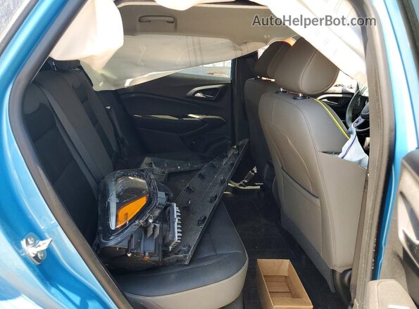 KL77LKEP3SC141005 2025 CHEVROLET TRAX Blue Rear interior view