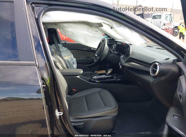 KL77LKEP3SC207228 2025 CHEVROLET TRAX Black Սալոնի դիմացի տեսք
