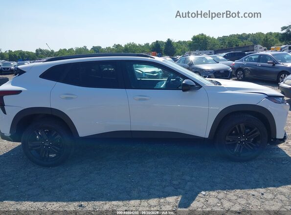 KL77LKEP3SC253478 2025 CHEVROLET TRAX White Панорамний вид салону 360°