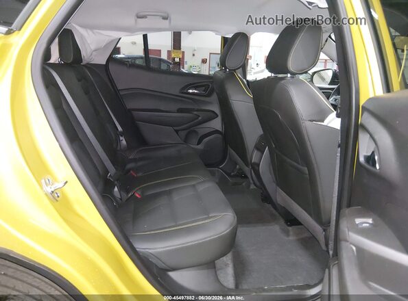 KL77LKEP3SC292216 2025 CHEVROLET TRAX Yellow VIN კოდის სტიკერის ხედი