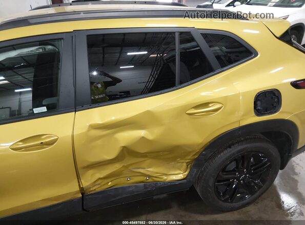 KL77LKEP3SC292216 2025 CHEVROLET TRAX Yellow წინა ხედი
