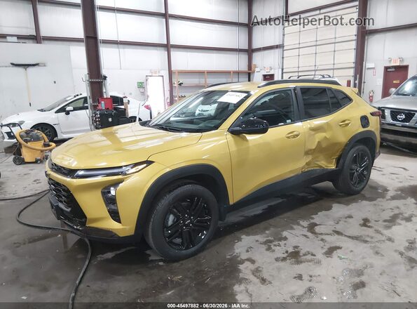 KL77LKEP3SC292216 2025 CHEVROLET TRAX Yellow წინა მარცხენა ხედი სამი მეოთხედიდან