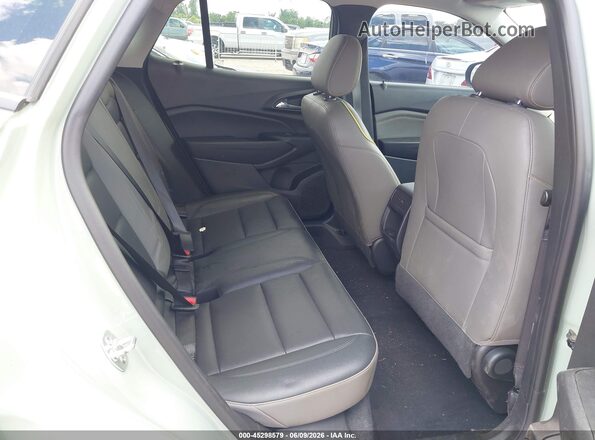 KL77LKEP4SC172036 2025 CHEVROLET TRAX Green Vista de la etiqueta del VIN
