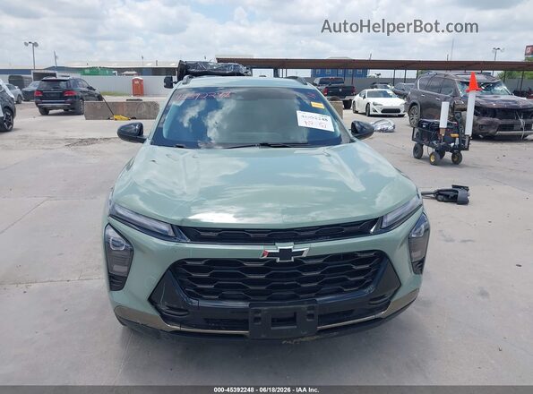 KL77LKEP4SC172814 2025 CHEVROLET TRAX Green Widok z przodu
