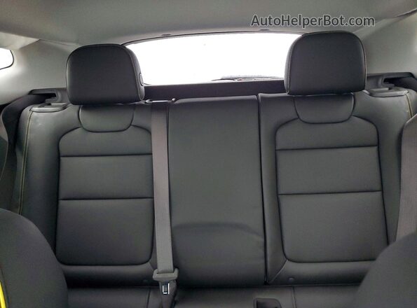 KL77LKEP6SC338279 2025 CHEVROLET TRAX White Հետևի նստատեղերի տեսք