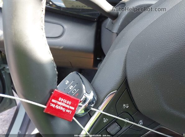 KL77LKEP7SC118861 2025 CHEVROLET TRAX Green Vista del salpicadero