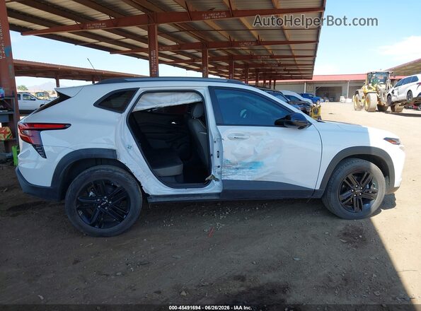 KL77LKEP7SC226008 2025 CHEVROLET TRAX White 360 interior view