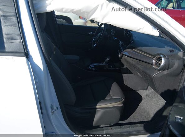 KL77LKEP7SC319000 2025 CHEVROLET TRAX Белый Вид салона спереди