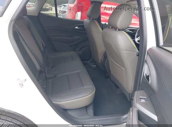 KL77LKEP8SC098829 2025 CHEVROLET TRAX White Vista de la etiqueta del VIN