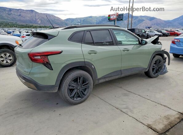 KL77LKEP8SC312511 2025 CHEVROLET TRAX Green Հետևի աջ