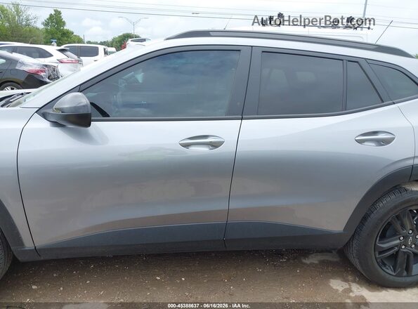 KL77LKEP9SC145236 2025 CHEVROLET TRAX Silver 