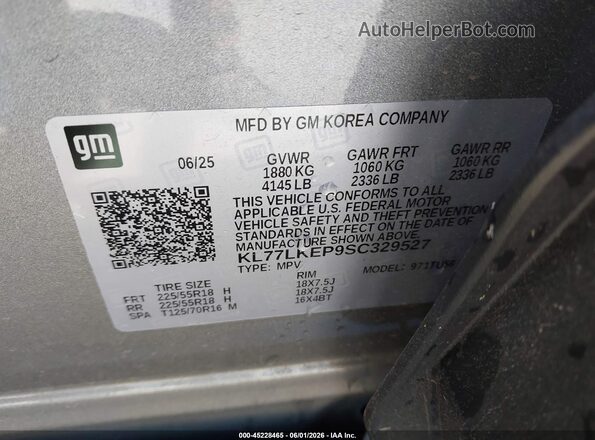 KL77LKEP9SC329527 2025 CHEVROLET TRAX Gray Vista del compartimento del motor