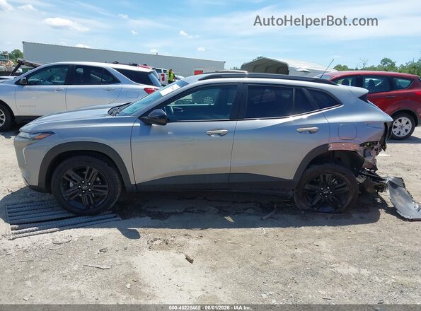 KL77LKEP9SC329527 2025 CHEVROLET TRAX Gray 