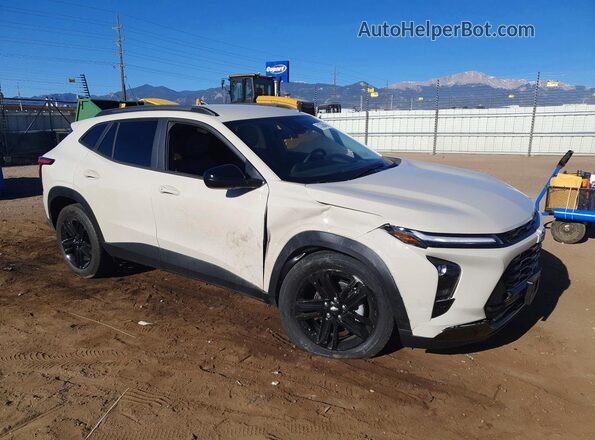 KL77LKEPXTC078843 2026 CHEVROLET TRAX White Front right