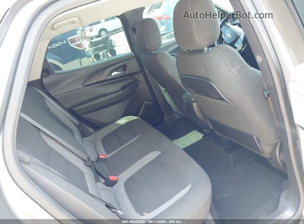 KL79MMS23MB001281 2021 CHEVROLET TRAILBLAZER Gray Widok naklejki z numerem VIN