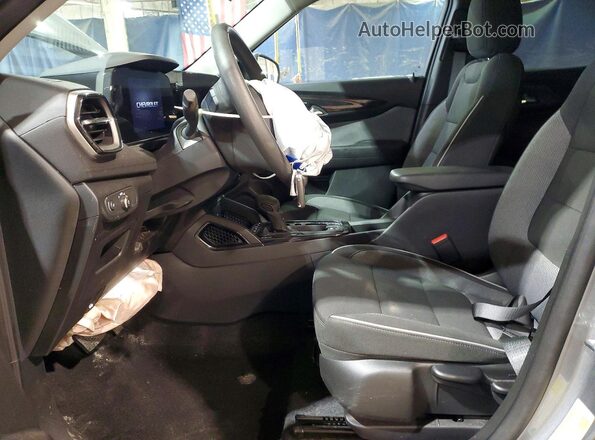 KL79MMSL2RB203920 2024 CHEVROLET TRAILBLAZER Silver Vista interior delantera
