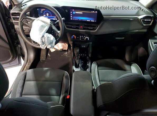 KL79MMSL2RB203920 2024 CHEVROLET TRAILBLAZER Silver Vista del salpicadero