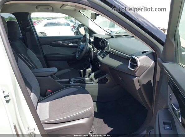 KL79MMSL5TB096112 2026 CHEVROLET TRAILBLAZER Green Widok wnętrza z przodu